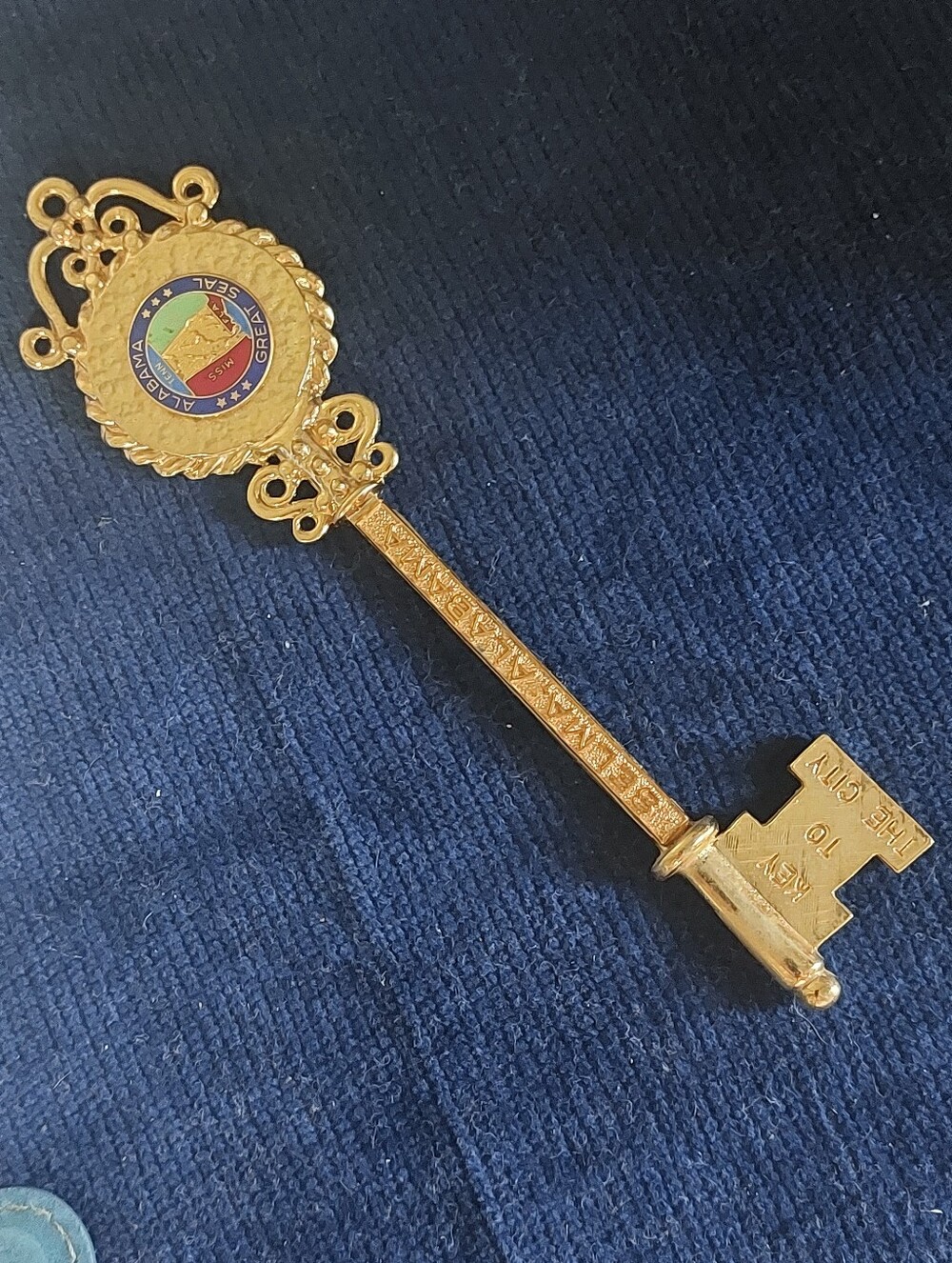 Vintage Selma Alabama Key to the City Souvenir Great Seal State Collectible 6"